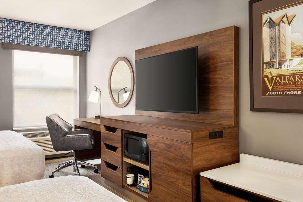 Hampton Inn & Suites Valparaiso Room photo
